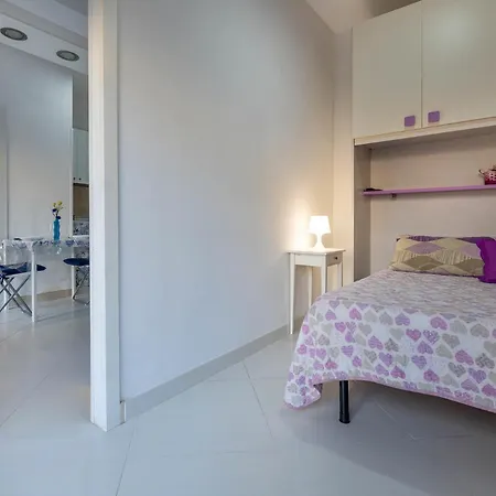 Apartment Casa Monica In Centre